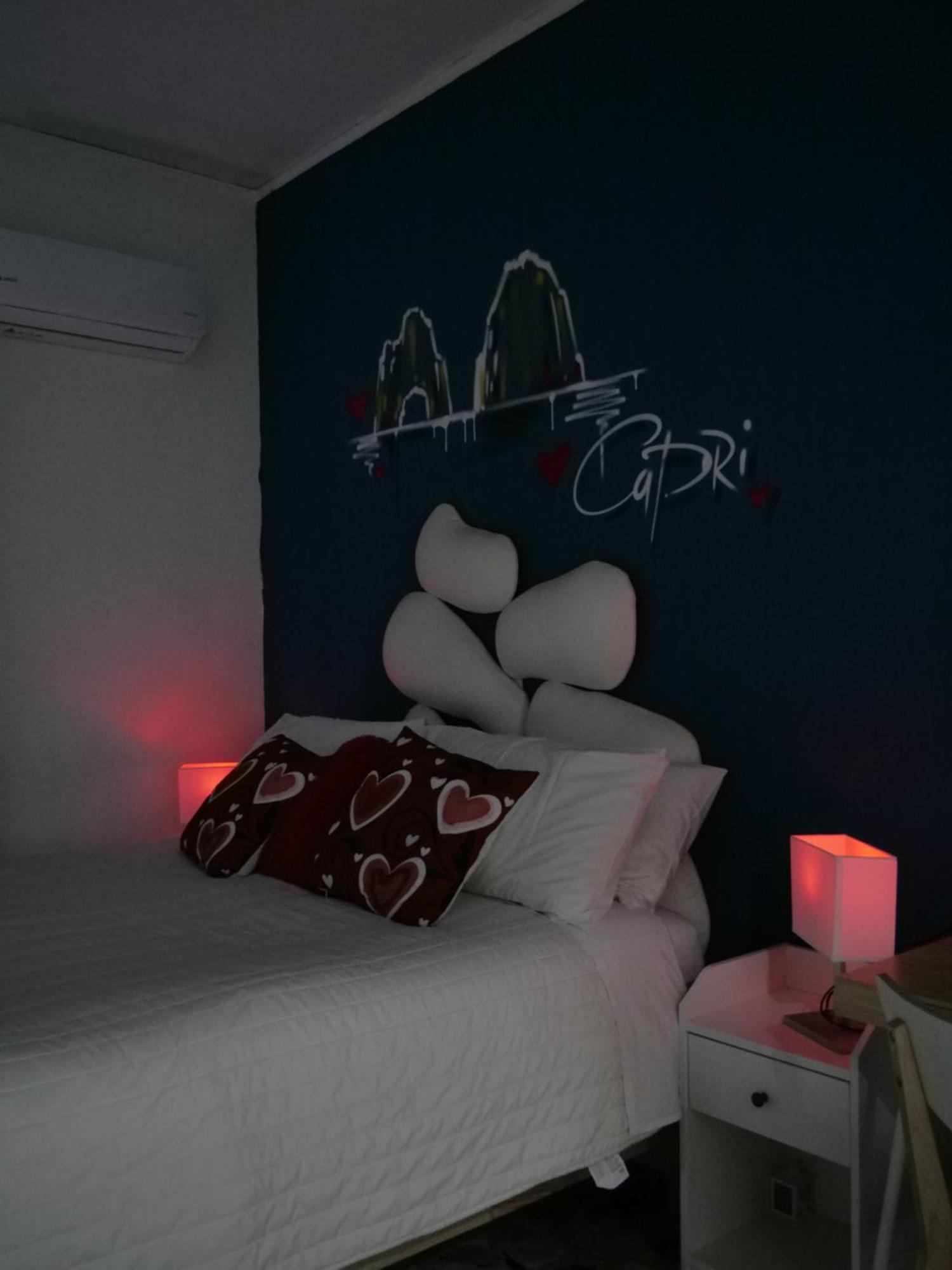 Bed and Breakfast Happy In Napoli Esterno foto