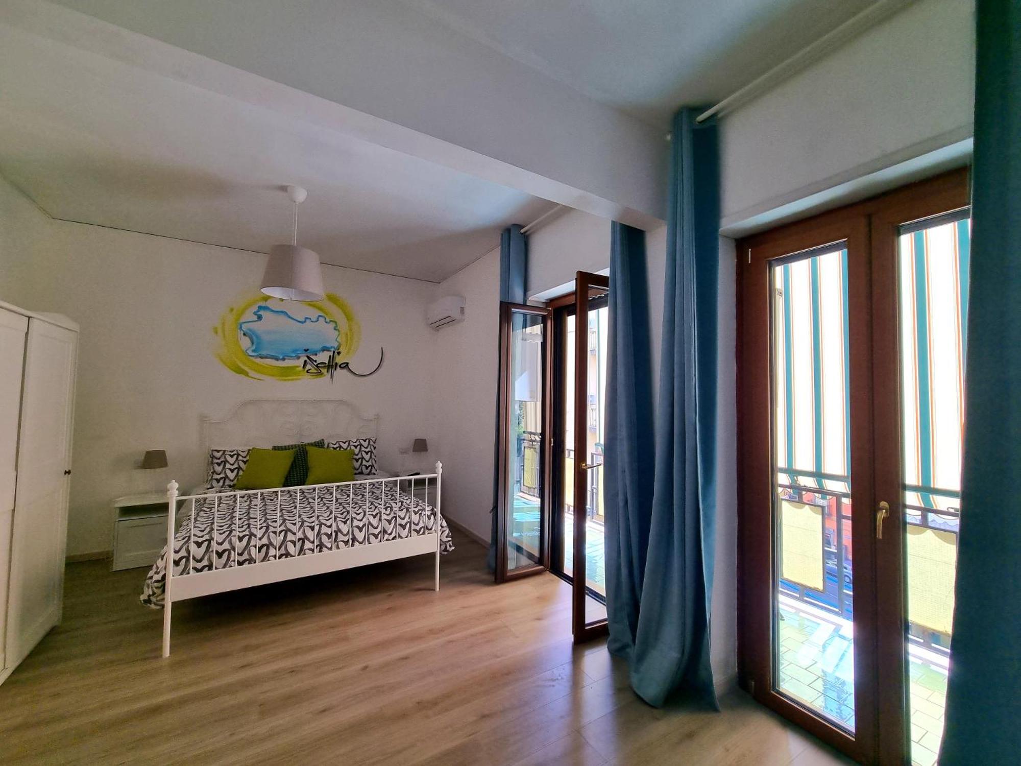 Bed and Breakfast Happy In Napoli Esterno foto